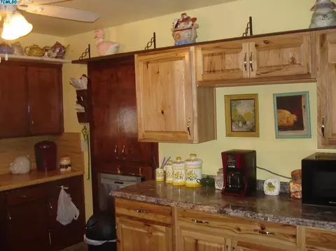 917 E Harvard Ter, Lindsay, CA 93247 photo 5