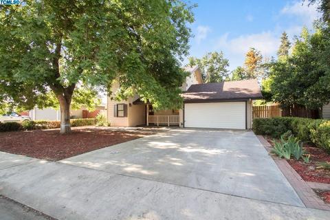 2005 E Mary Ave, Visalia, CA 93292 photo 1