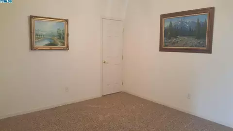 1104 E Arlen, Visalia, CA 93292 photo 11