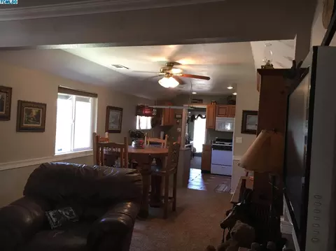 119 N Quince Ave, Exeter, CA 93221 photo 4