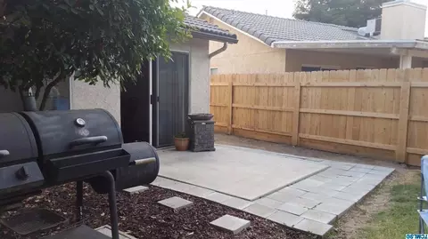 3828 E Auburn Dr, Visalia, CA 93292 photo 8