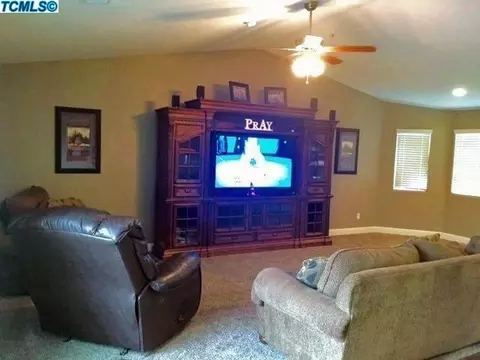 1448 Atlantic Ave, Lemoore, CA 93245 photo 6