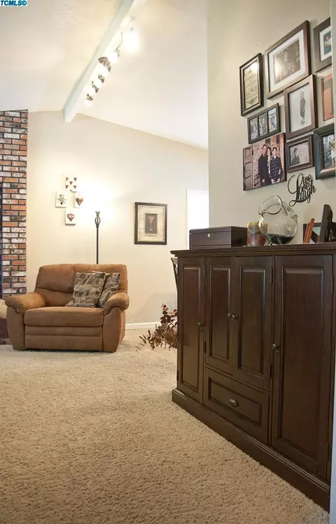 805 Woods Pl, Exeter, CA 93221 photo 15