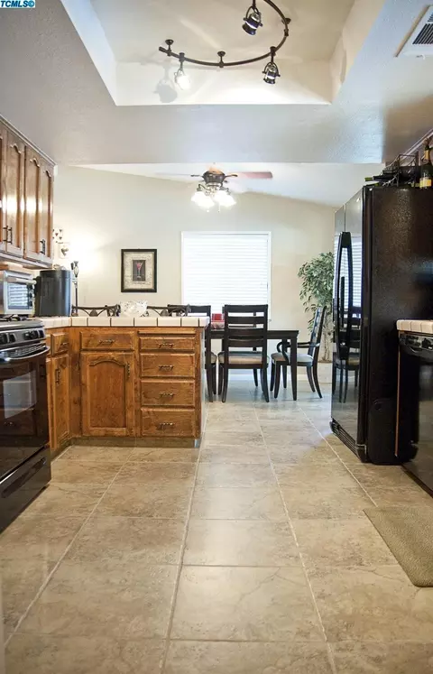 805 Woods Pl, Exeter, CA 93221 photo 22