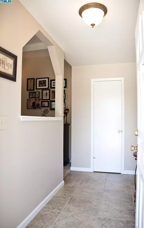 805 Woods Pl, Exeter, CA 93221 photo 9