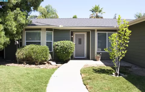 805 Woods Pl, Exeter, CA 93221 photo 5