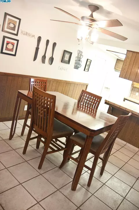 2222 E Hillcrest Ave, Visalia, CA 93292 photo 20