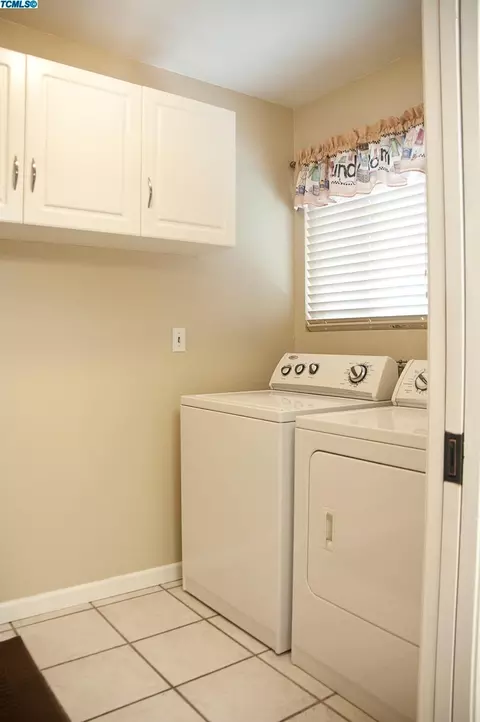 2222 E Hillcrest Ave, Visalia, CA 93292 photo 42
