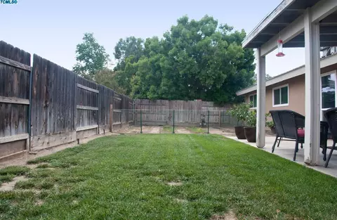 2222 E Hillcrest Ave, Visalia, CA 93292 photo 45