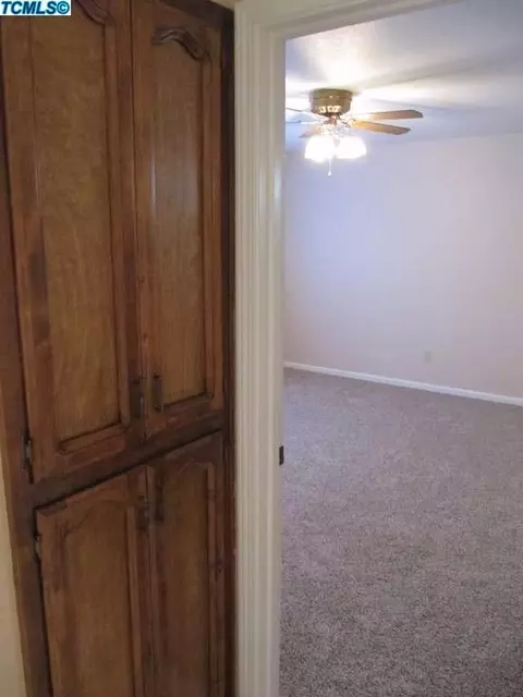 1756 E Walnut Ave, Tulare, CA 93274 photo 14