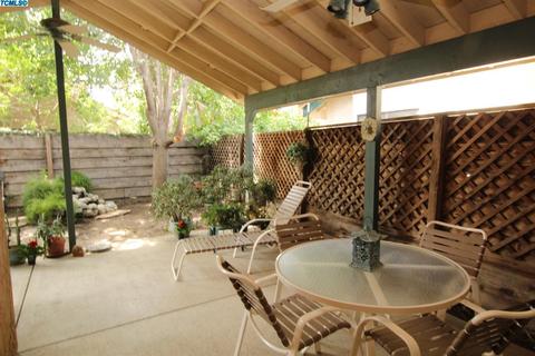 1719 E Perez Ct, Visalia, CA 93292 photo 5