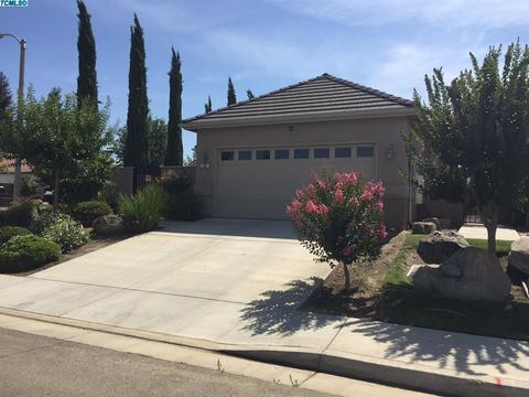 306 S Wind Ct, Visalia, CA 93292 photo 1