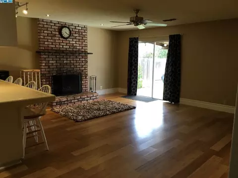 41 S Cambridge Dr, Lemoore, CA 93245 photo 11