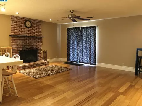 41 S Cambridge Dr, Lemoore, CA 93245 photo 13
