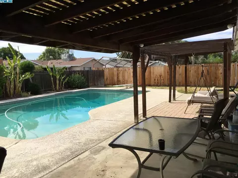 41 S Cambridge Dr, Lemoore, CA 93245 photo 27