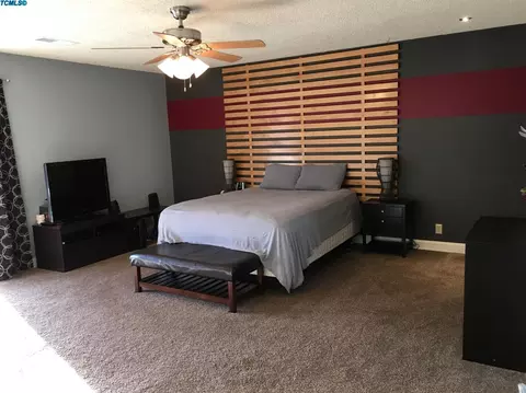 41 S Cambridge Dr, Lemoore, CA 93245 photo 23