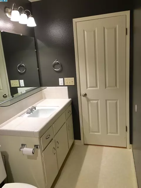41 S Cambridge Dr, Lemoore, CA 93245 photo 20