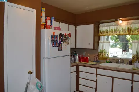 1747 Alamos Ave, Clovis, CA 93611 photo 12