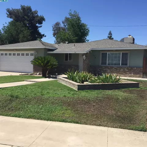 216 E Lois Ave, Tulare, CA 93274 photo 1