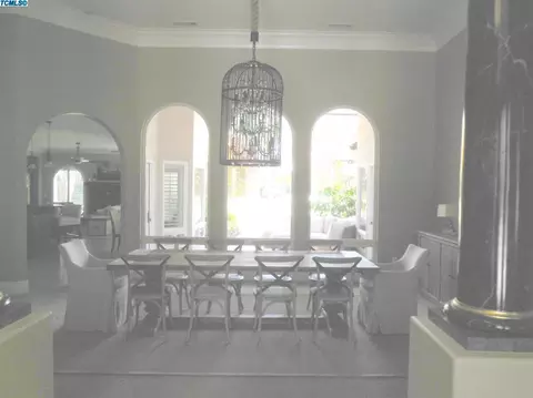 3342 E Harvard Ct, Visalia, CA 93292 photo 6
