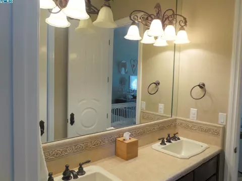 3342 E Harvard Ct, Visalia, CA 93292 photo 30