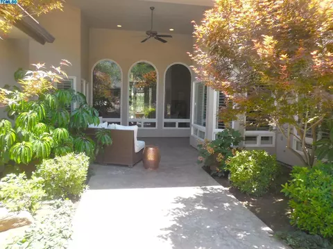 3342 E Harvard Ct, Visalia, CA 93292 photo 36