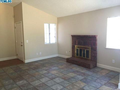 1416 E Ferguson Ct, Visalia, CA 93292 photo 5