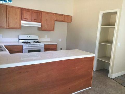 1416 E Ferguson Ct, Visalia, CA 93292 photo 11