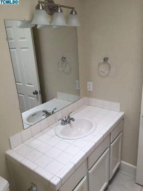 1416 E Ferguson Ct, Visalia, CA 93292 photo 14