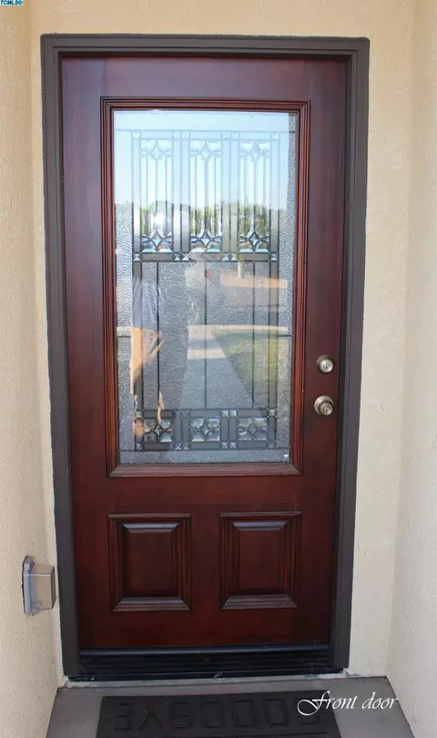 547 W Glaze Ave, Exeter, CA 93221 photo 3