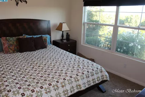 547 W Glaze Ave, Exeter, CA 93221 photo 13