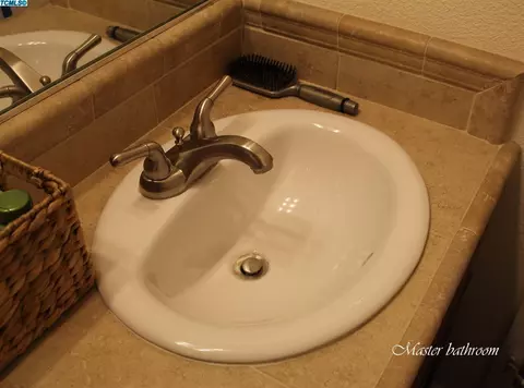 547 W Glaze Ave, Exeter, CA 93221 photo 16