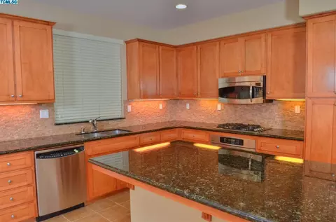 3108 Montgomery Ln, Modesto, CA 95355 photo 4