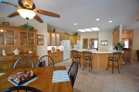 1339 E Seeger Ave, Visalia, CA 93292 photo 22