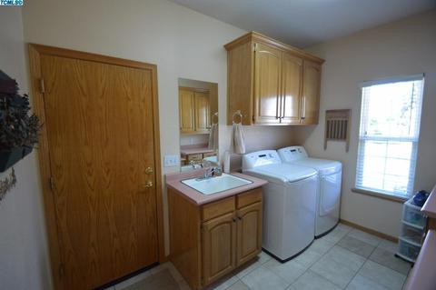 1339 E Seeger Ave, Visalia, CA 93292 photo 19
