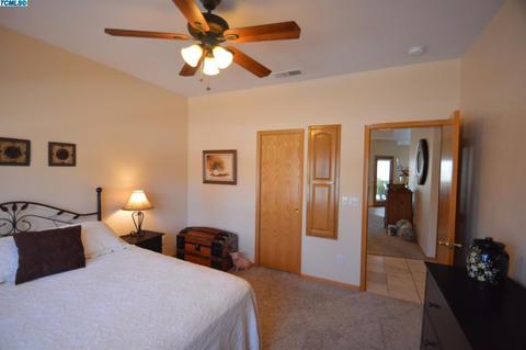 1339 E Seeger Ave, Visalia, CA 93292 photo 16