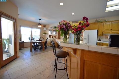 1339 E Seeger Ave, Visalia, CA 93292 photo 11