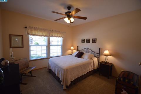 1339 E Seeger Ave, Visalia, CA 93292 photo 15