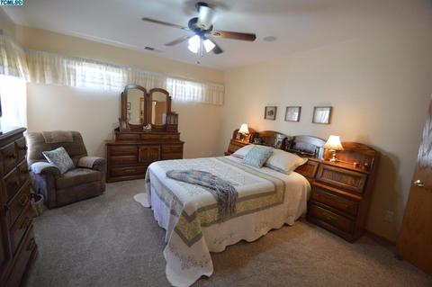 1339 E Seeger Ave, Visalia, CA 93292 photo 12