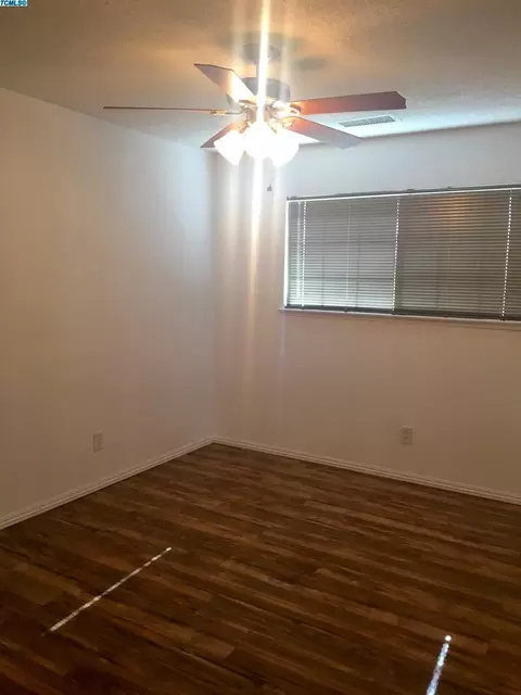 451 S Spruce St, Tulare, CA 93274 photo 12