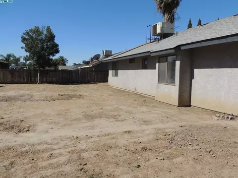 300 S 19th Ave, Lemoore, CA 93245 photo 25