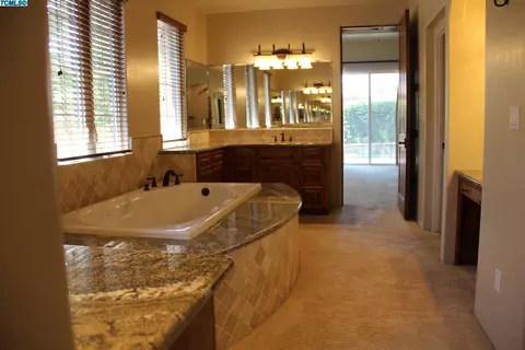 4802 W Delta Ave, Visalia, CA 93291 photo 21