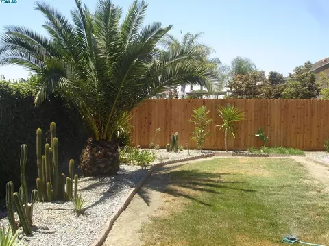 2415 S Beech Dr, Visalia, CA 93292 photo 16