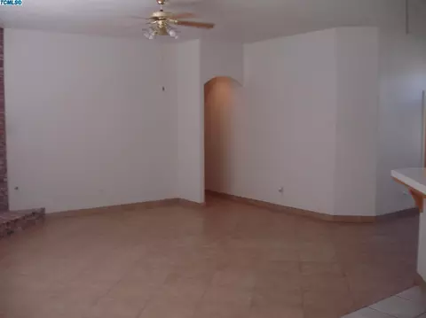 2415 S Beech Dr, Visalia, CA 93292 photo 9