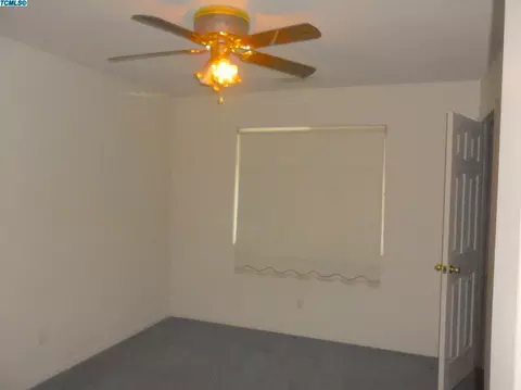 731 E Ferguson Ave, Visalia, CA 93292 photo 12
