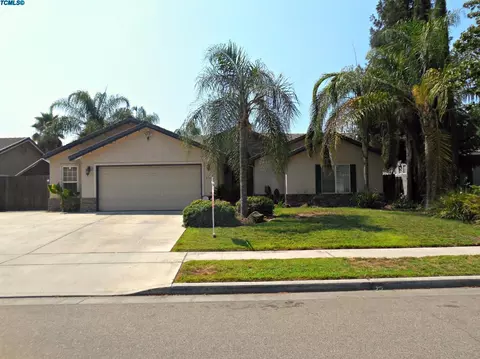 731 E Ferguson Ave, Visalia, CA 93292 photo 2