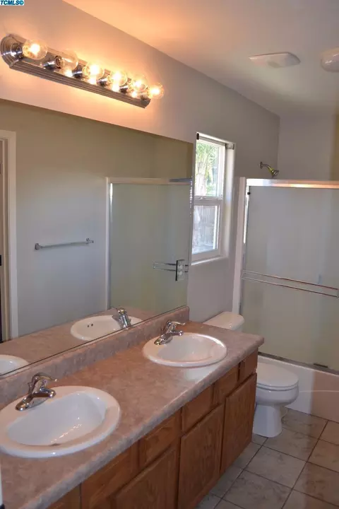4146 E Oak Ave, Visalia, CA 93292 photo 12