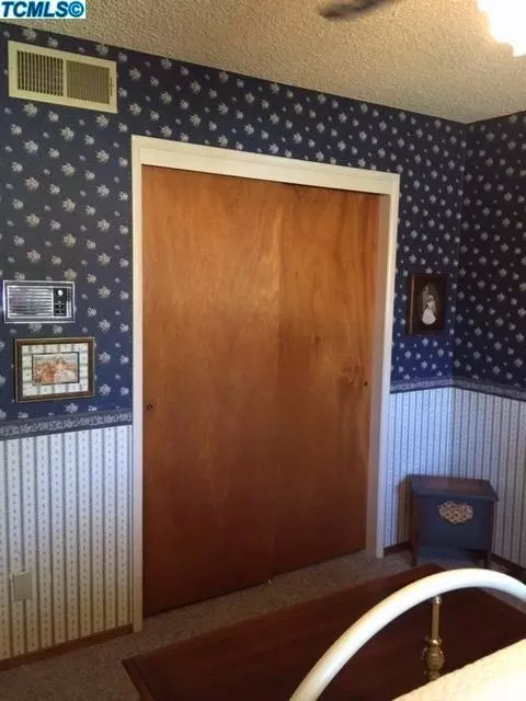 2106 Charles St, Corcoran, CA 93212 photo 6
