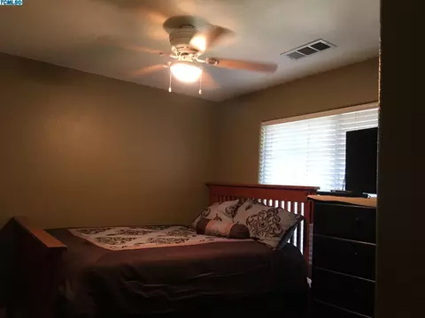 1903 E Copper Ave, Visalia, CA 93292 photo 23