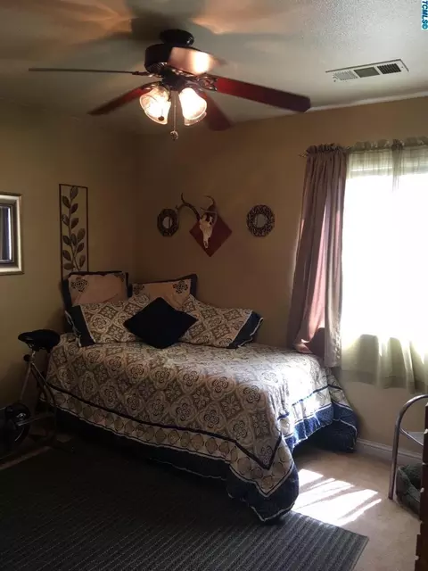 1903 E Copper Ave, Visalia, CA 93292 photo 26
